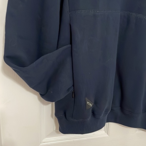 New VCTRY Sweatshirt with kangaroo pouch size large - Picture 3 of 13